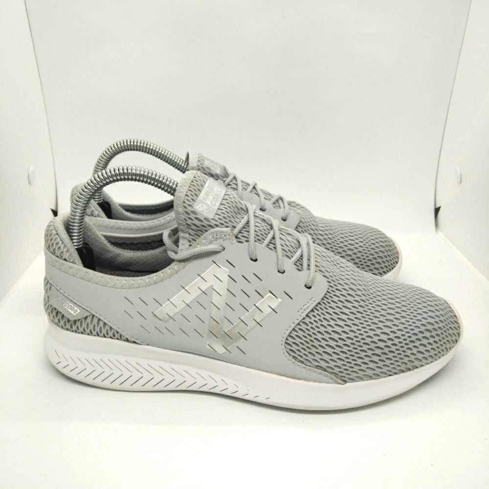New Balance FuelCore Coast V3 Running Shoes Sneakers Women's Size 8.3 B Silver